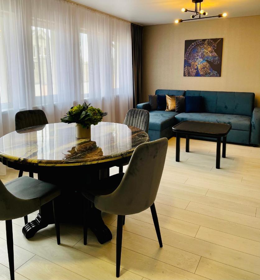 Ly Apartamentai Паланга Екстериор снимка