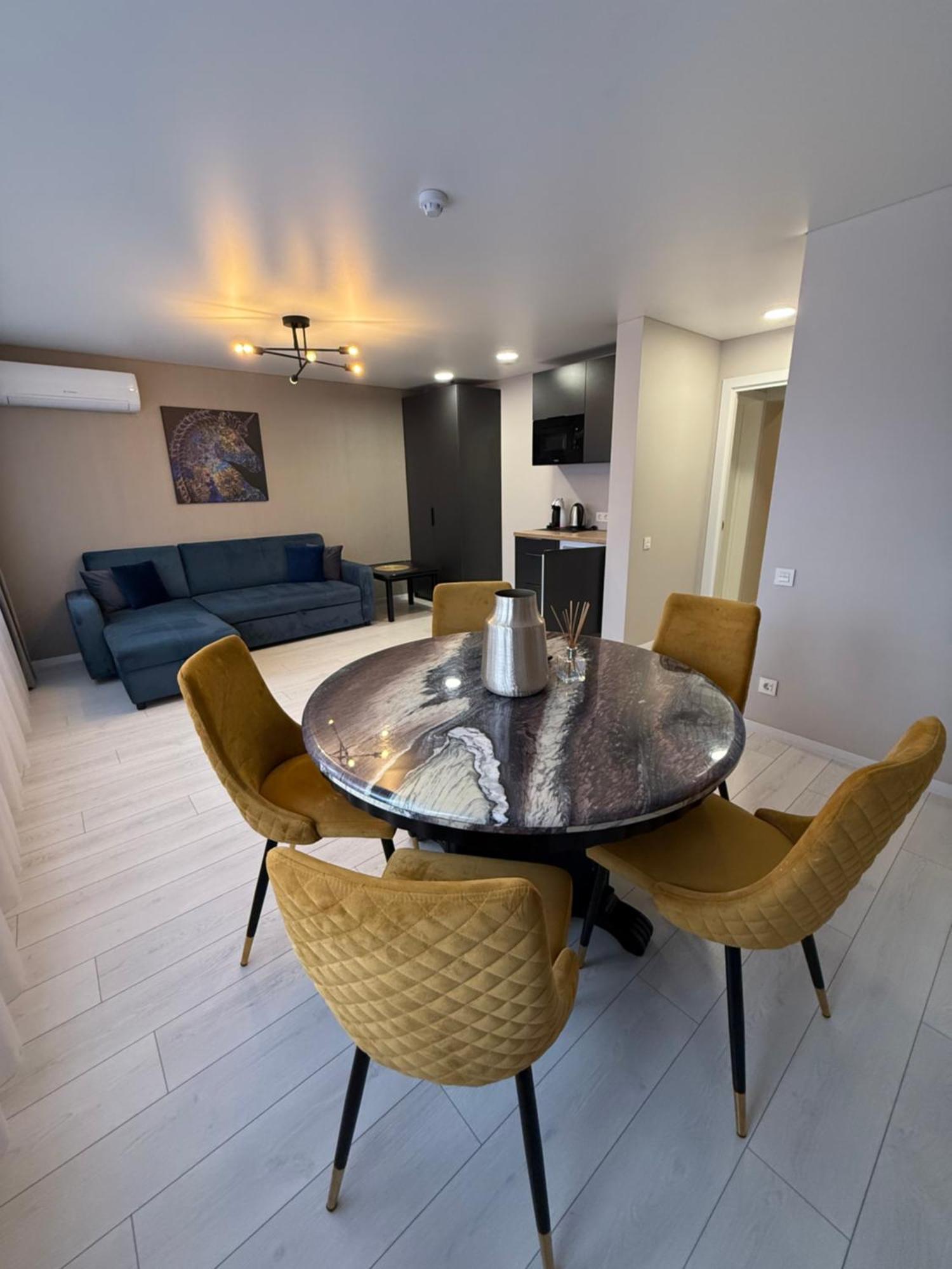 Ly Apartamentai Паланга Екстериор снимка